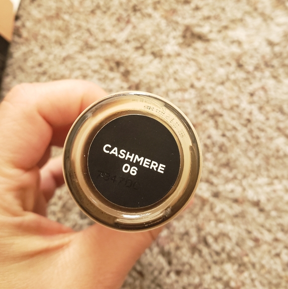 bareMinerals Liquid Foundation Cashmere - Picture 4 of 5